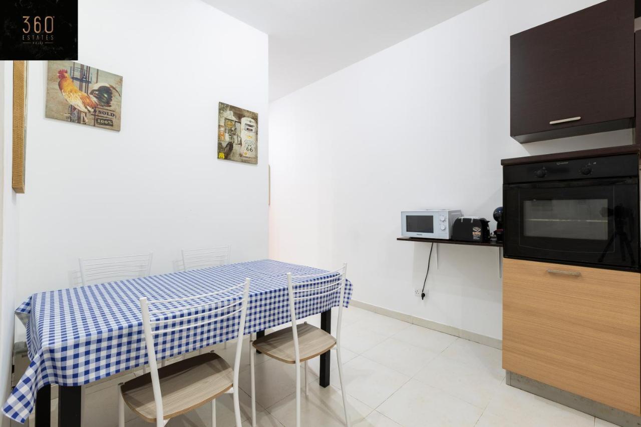 Centre Paceville Apt With Terrace, Bbq & Wifi By 360 Estates Saint Julian's 외부 사진