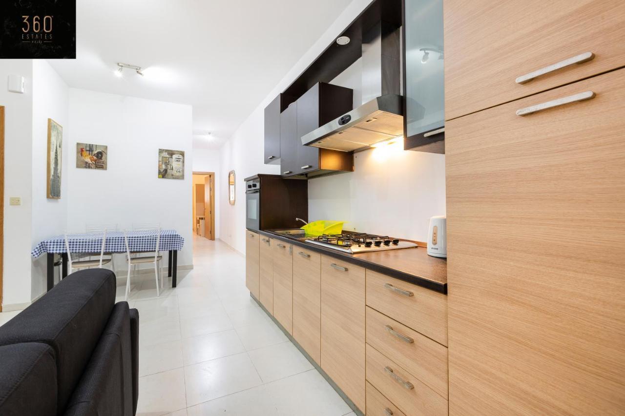 Centre Paceville Apt With Terrace, Bbq & Wifi By 360 Estates Saint Julian's 외부 사진