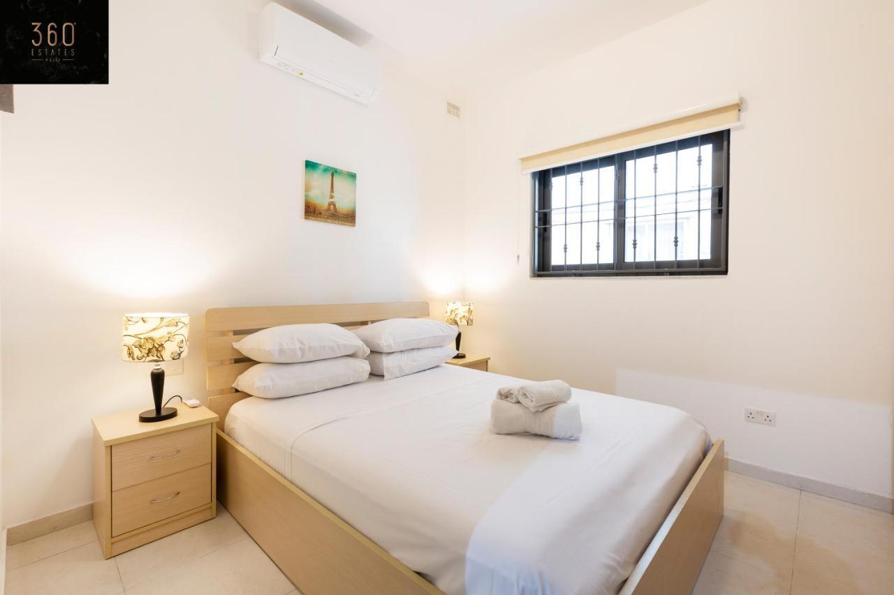 Centre Paceville Apt With Terrace, Bbq & Wifi By 360 Estates Saint Julian's 외부 사진