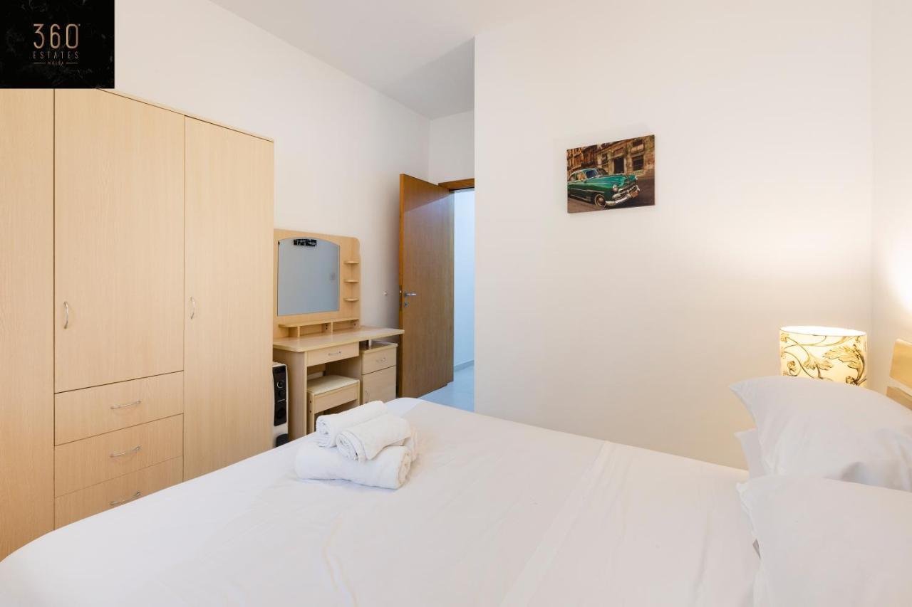 Centre Paceville Apt With Terrace, Bbq & Wifi By 360 Estates Saint Julian's 외부 사진