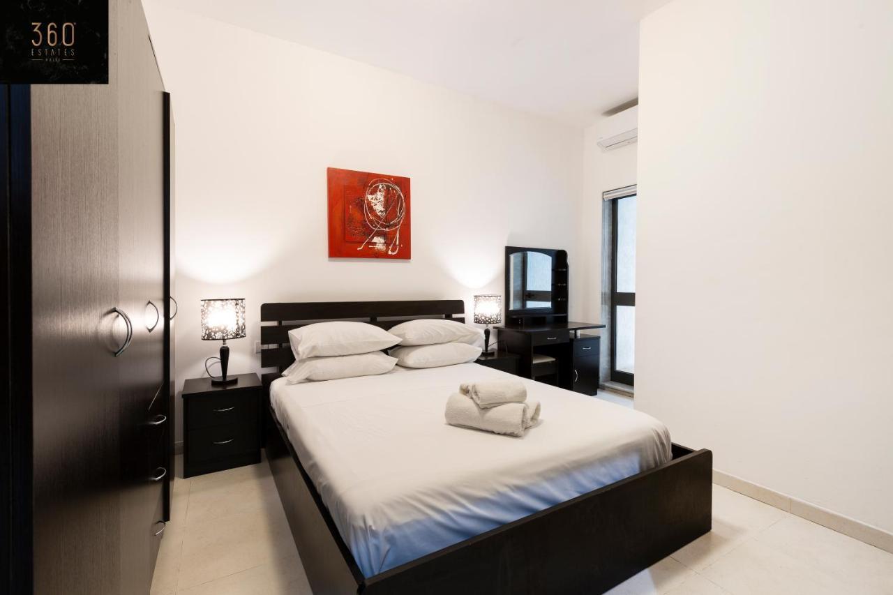 Centre Paceville Apt With Terrace, Bbq & Wifi By 360 Estates Saint Julian's 외부 사진