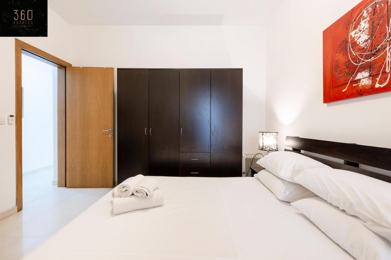 Centre Paceville Apt With Terrace, Bbq & Wifi By 360 Estates Saint Julian's 외부 사진